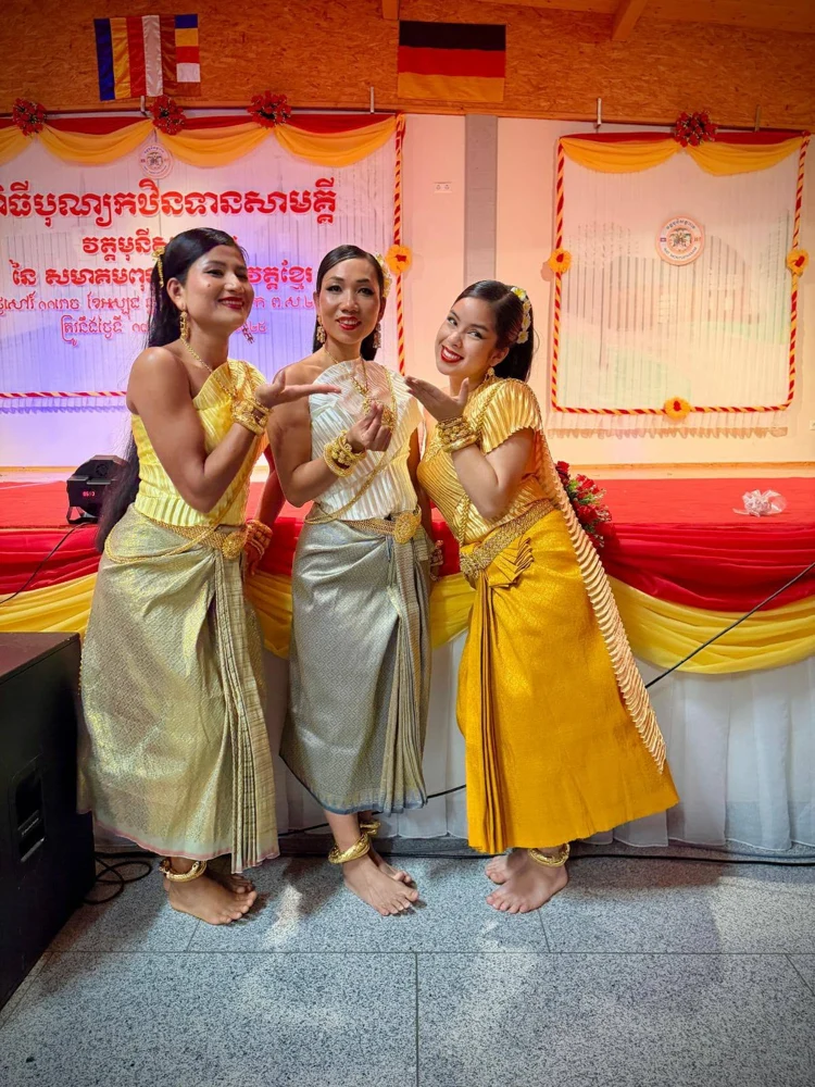 Apsara-Tanz und traditionelle Kostüme